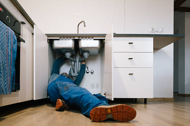 Professional Drain Cleaning technician working in Kittitas, WA